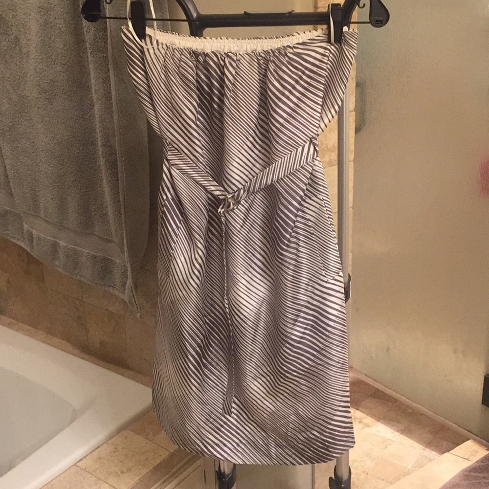 NWOT Gray and white stripped silk theory dress
